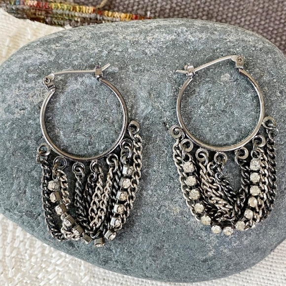 Black Chains Rhinestones Earrings - Picture 1 of 3